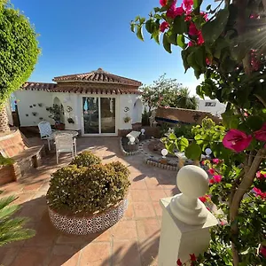 casa-torre-de-benagalbon.1costadelsol.com/